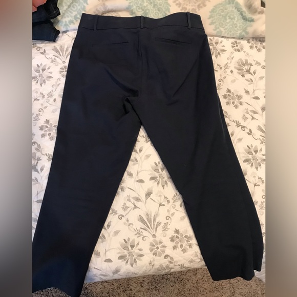 These are Ann Taylor Loft cropped ankle work pant in size 8. GUC. - Picture 2 of 2